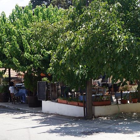 Makrinari Tis Pano Geitonias Villa Salamiou Exterior photo